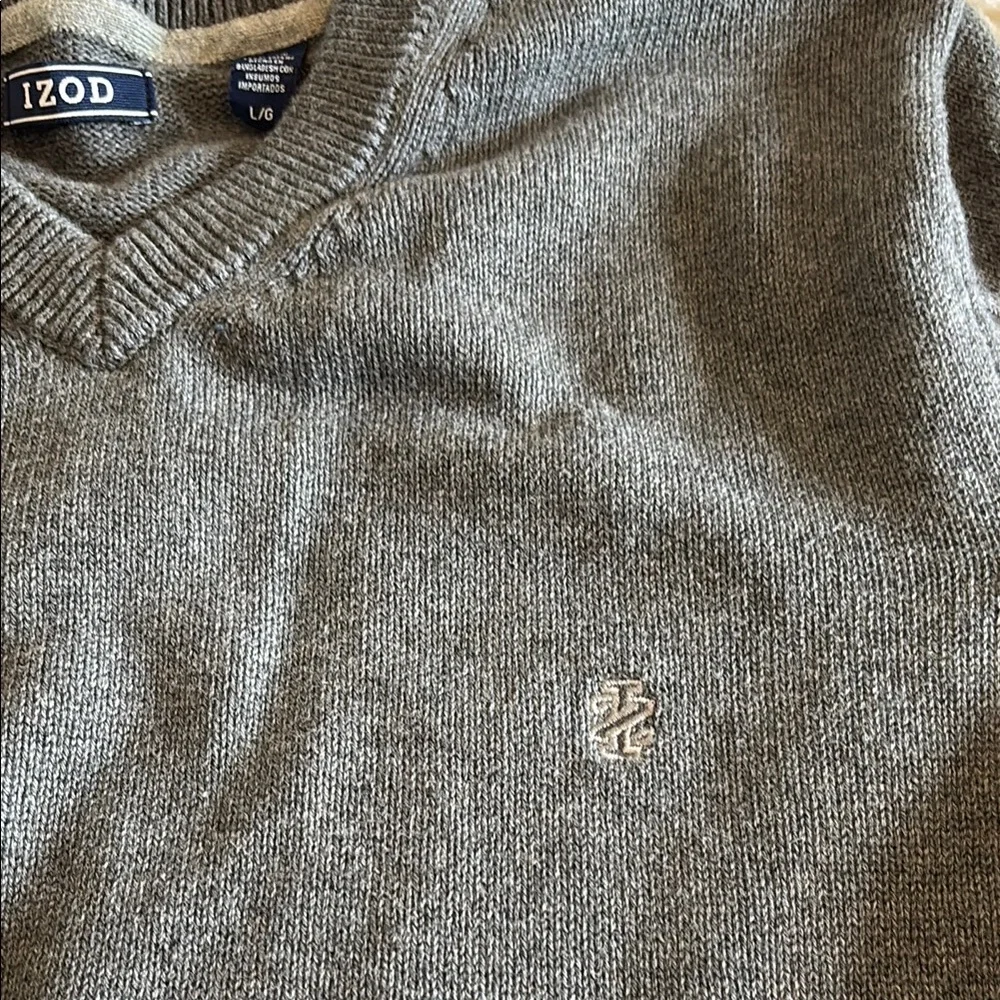 Izod Gray V-Neck Sweater Size L - Picture 4 of 9